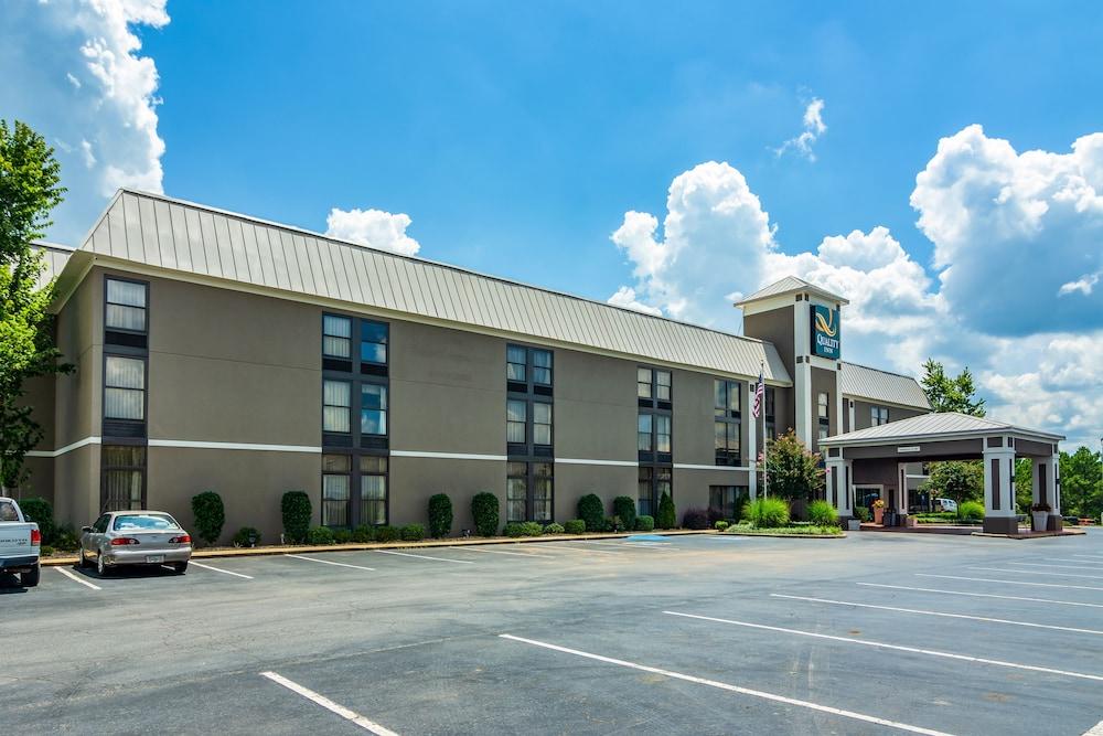 Quality Inn Valley - West Point Bagian luar foto