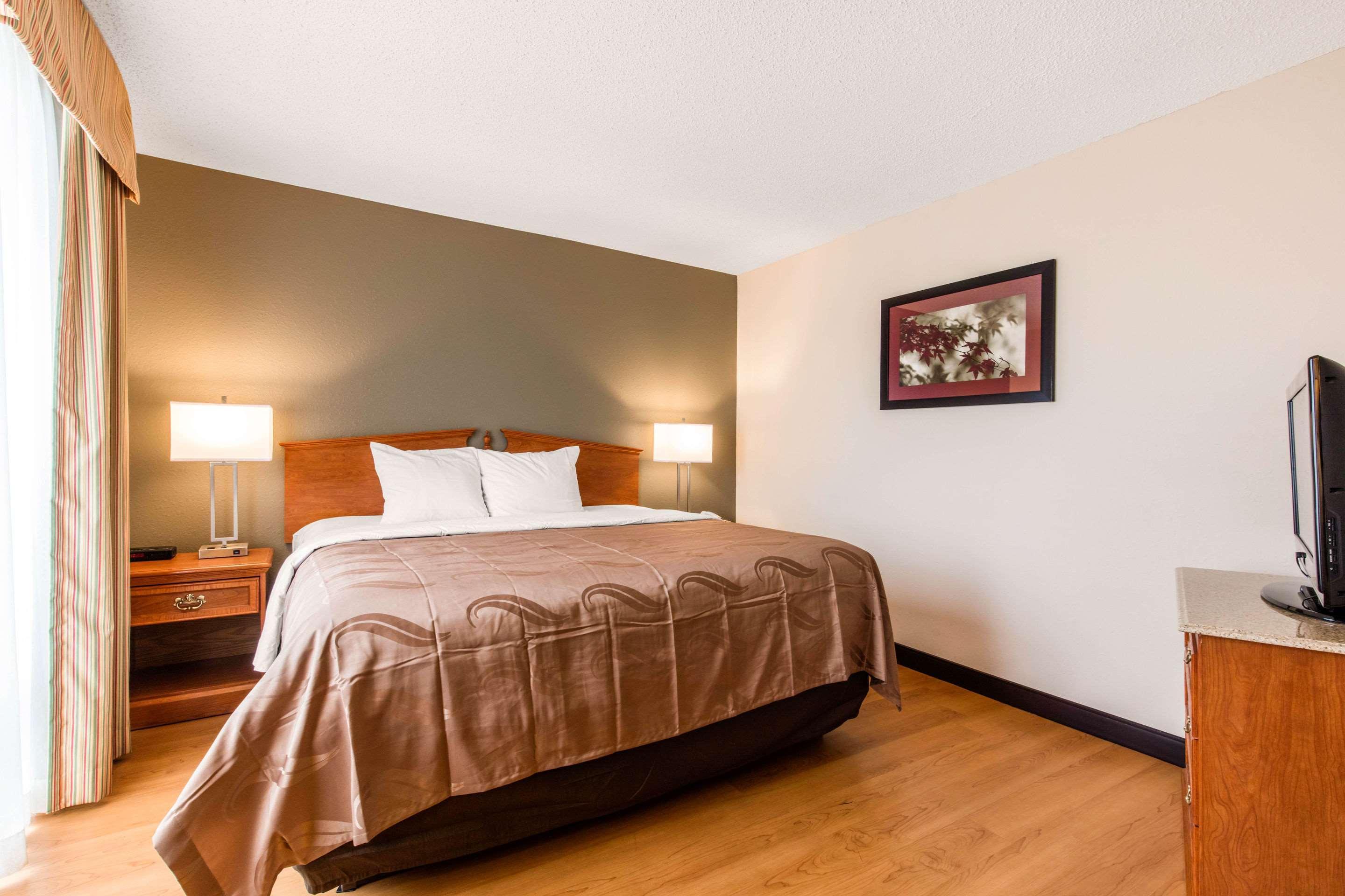 Quality Inn Valley - West Point Bagian luar foto