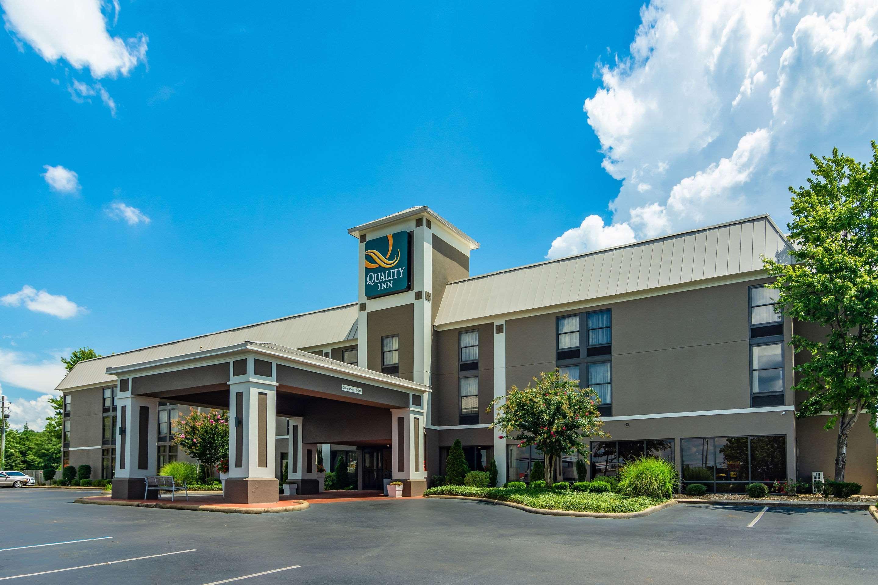 Quality Inn Valley - West Point Bagian luar foto