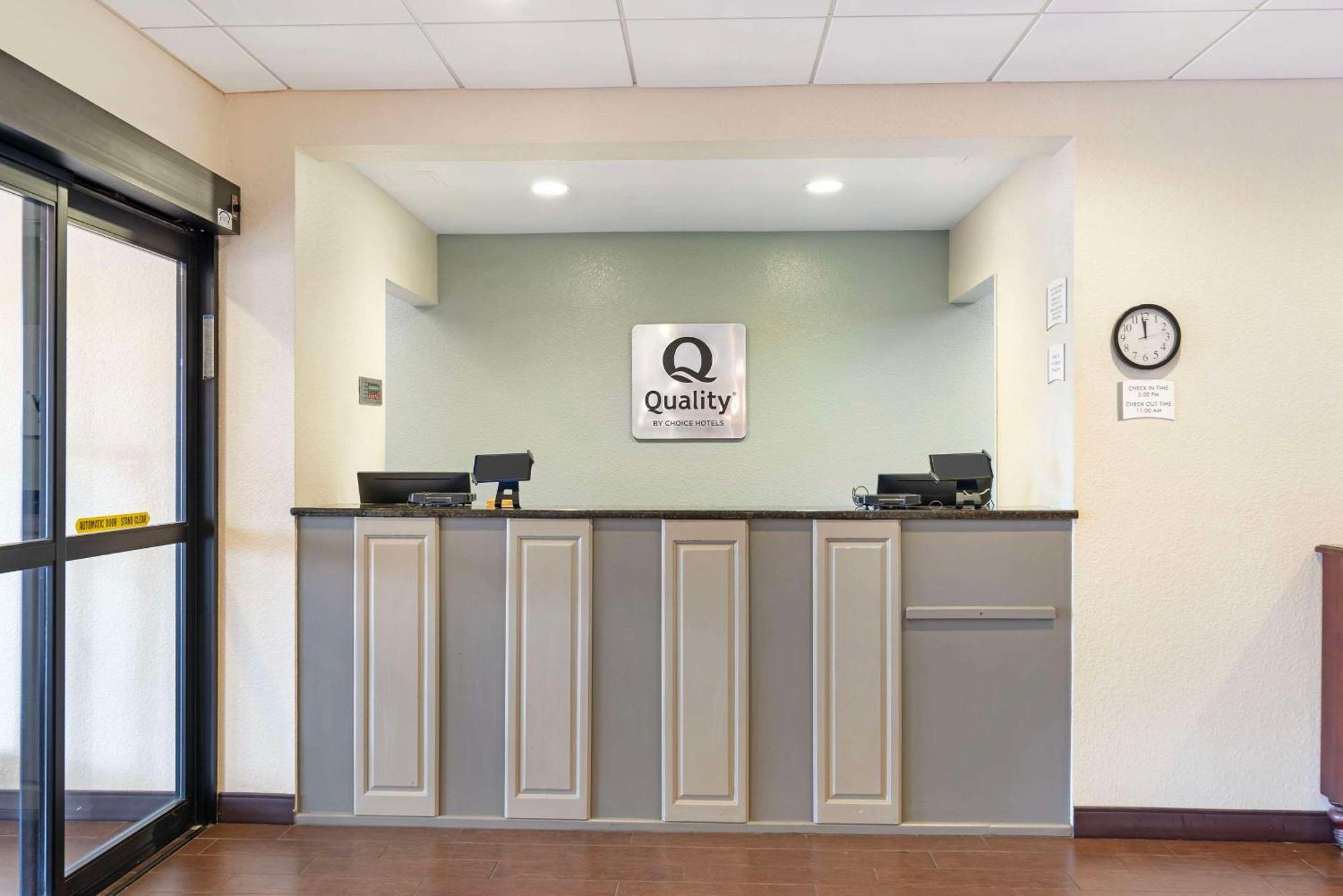 Quality Inn Valley - West Point Bagian luar foto
