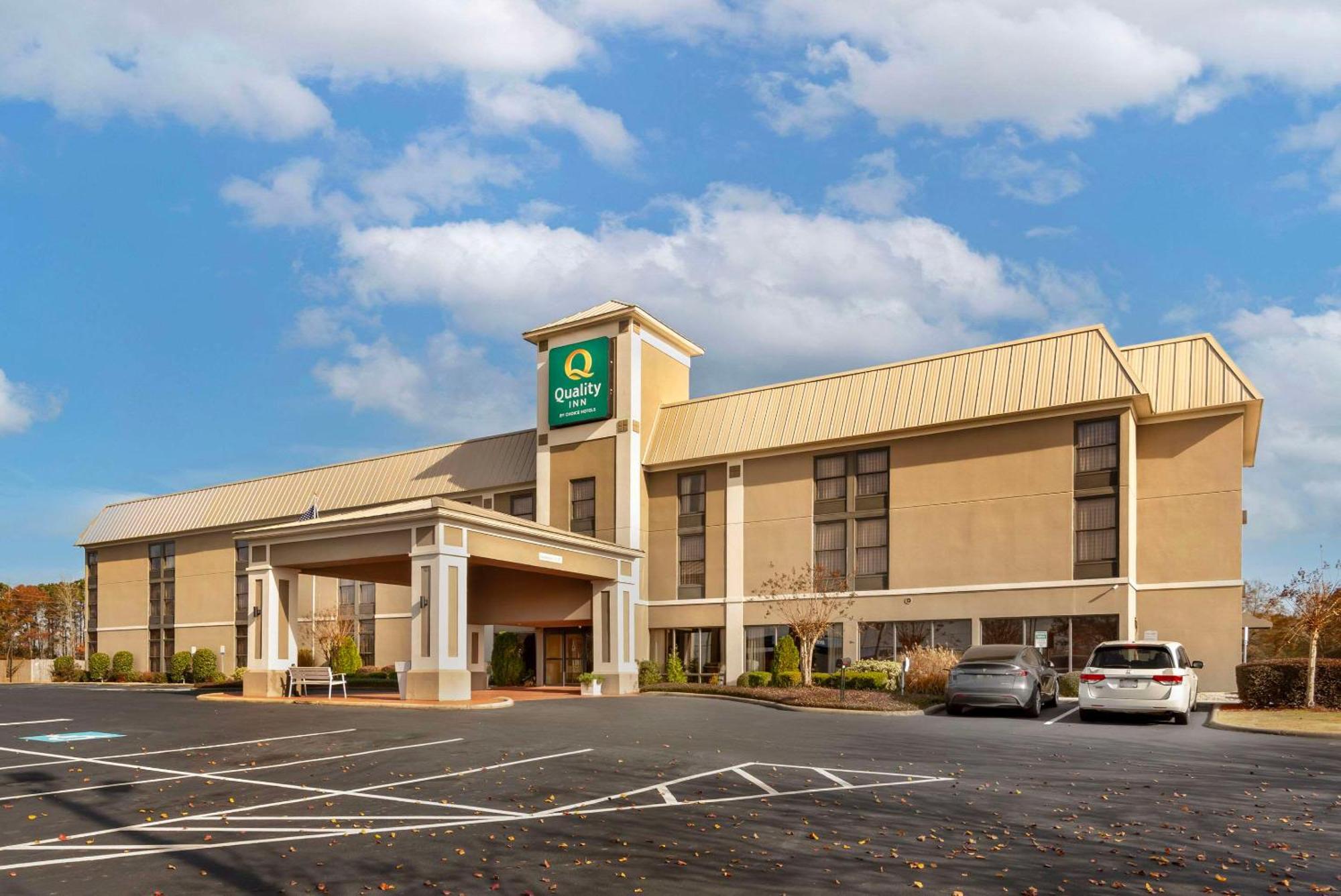 Quality Inn Valley - West Point Bagian luar foto