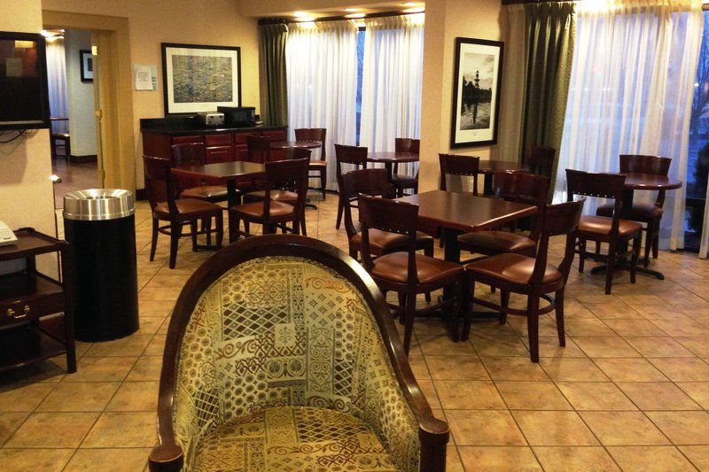 Quality Inn Valley - West Point Bagian luar foto